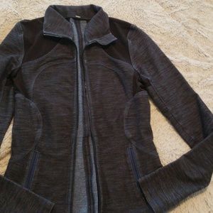 Lululemon size 6 jacket